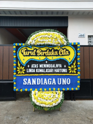 Papan Bunga Duka di Dusun Tengah